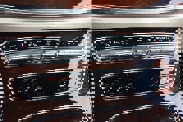 Used 2023 Mercedes-Benz E 350 4MATIC Sedan image 27