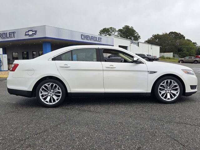 Certified 2019 Ford Taurus Limited FWD image 14