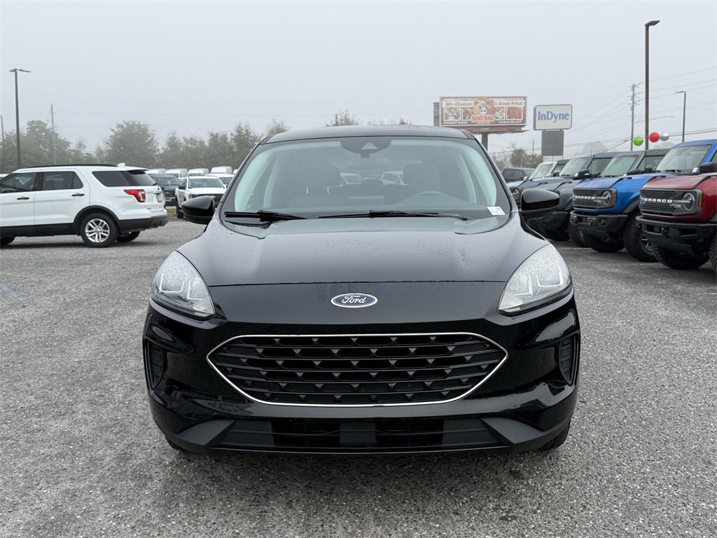Certified 2022 Ford Escape SE w/ SE Sport Appearance Package image 9
