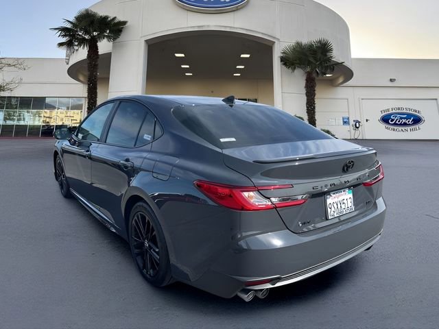 Used 2025 Toyota Camry SE w/ Convenience Package FWD image 5