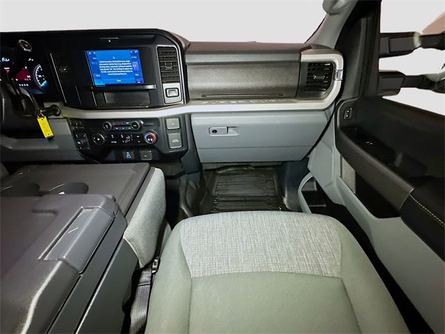 Certified 2025 Ford F350 XLT w/ FX4 Off-Road Package image 24