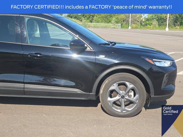 Certified 2025 Ford Escape ST-Line Select AWD/4WD image 6
