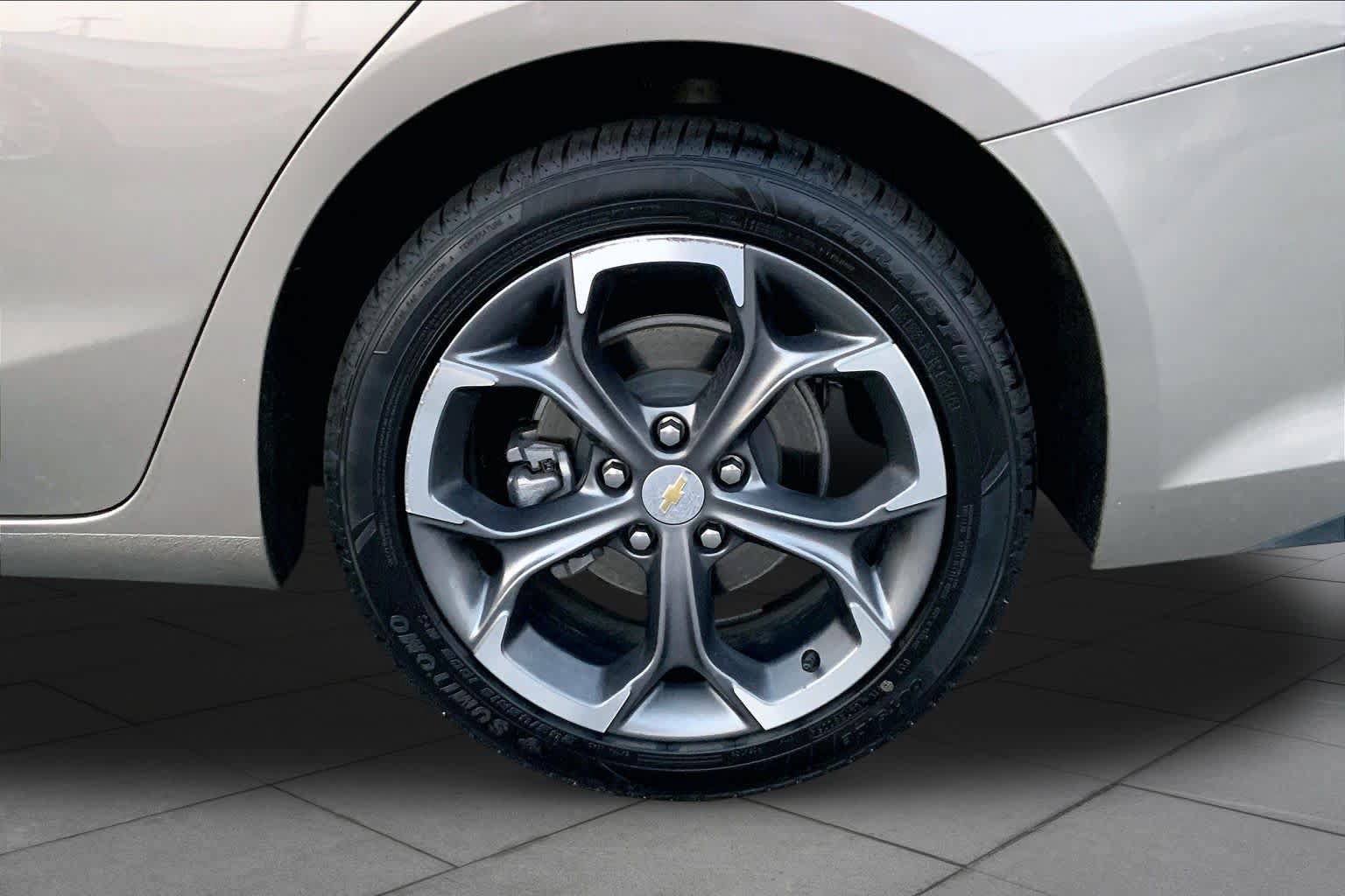 Used 2024 Chevrolet Malibu LT FWD image 11