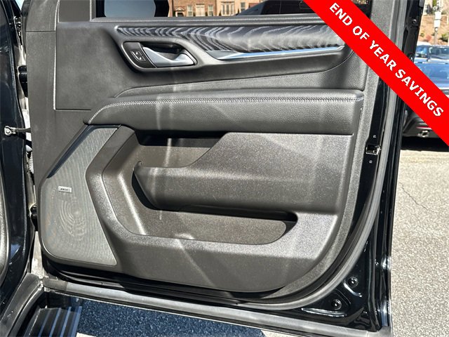 Used 2022 GMC Yukon XL Denali image 14