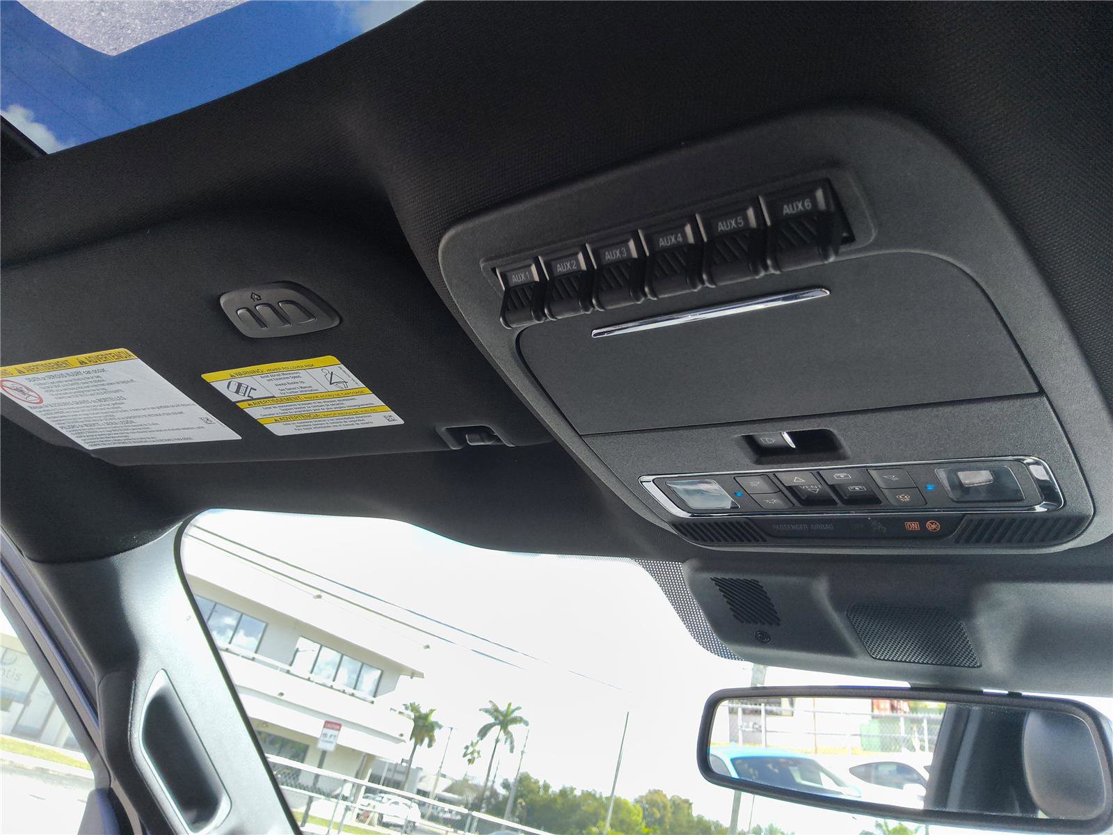 Certified 2024 Ford F350 Platinum w/ Tremor Off-Road Package image 33