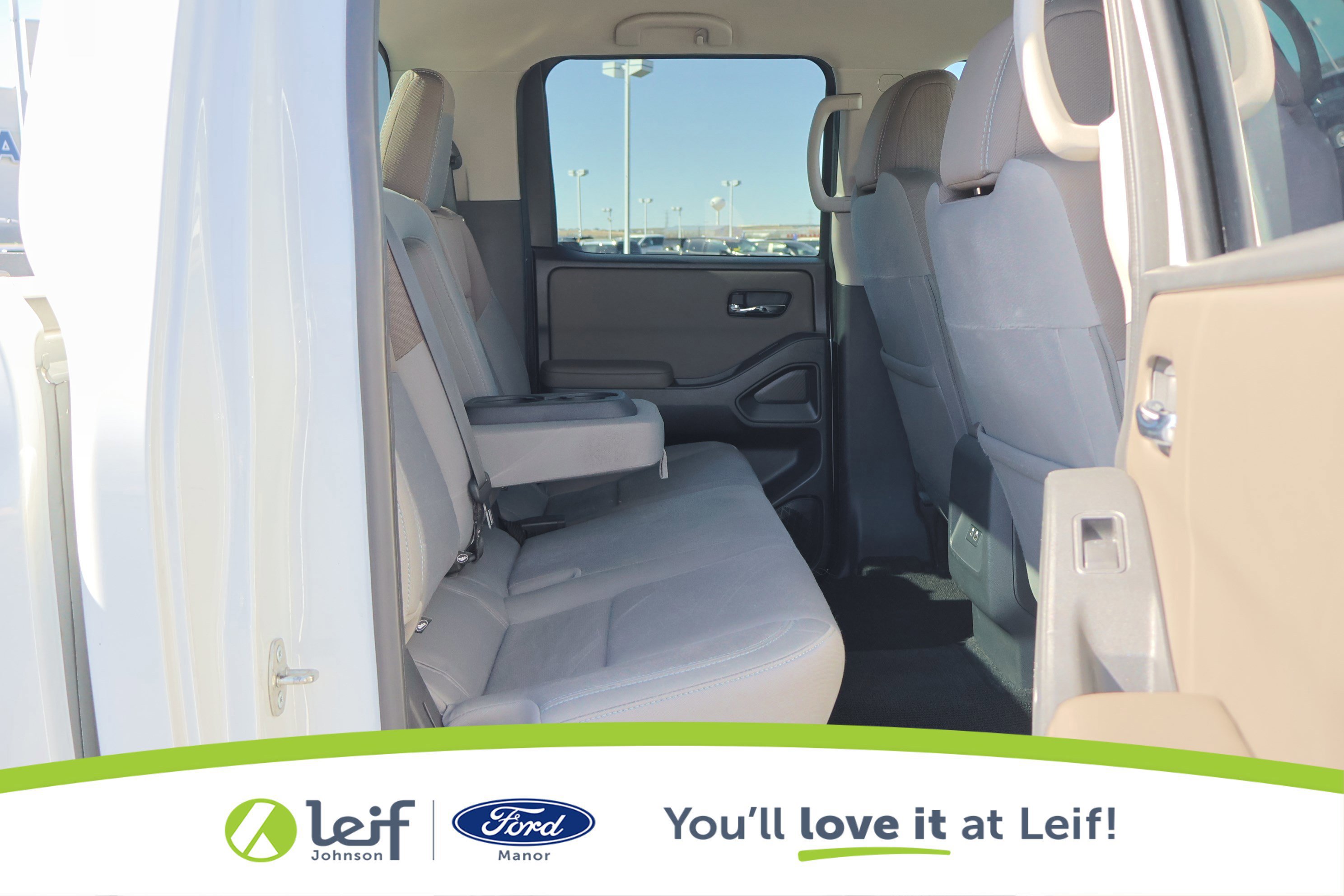 Used 2022 Nissan Frontier SV w/ Technology Package image 33