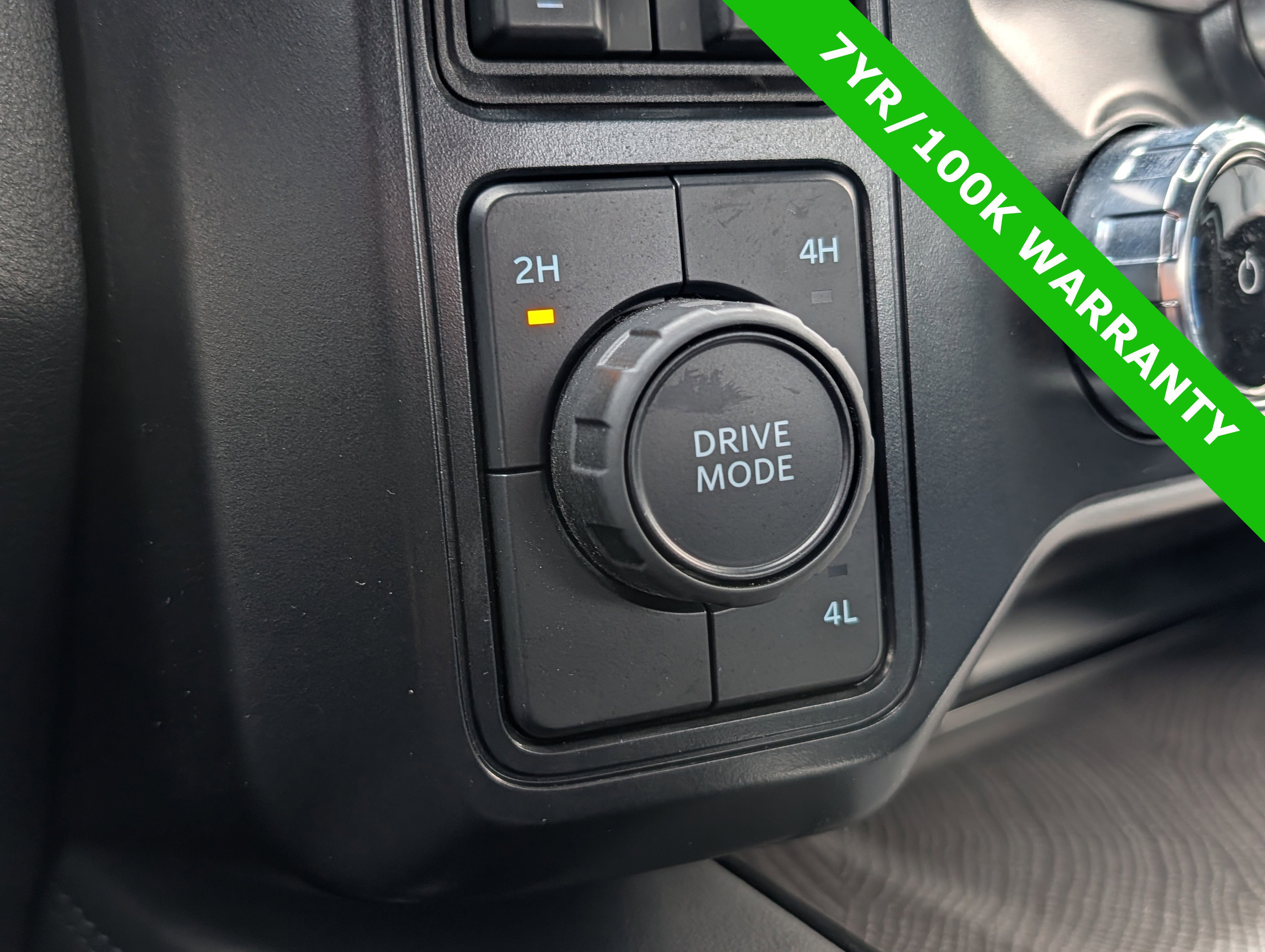 Certified 2025 Ford F450 Platinum w/ FX4 Off-Road Package image 34