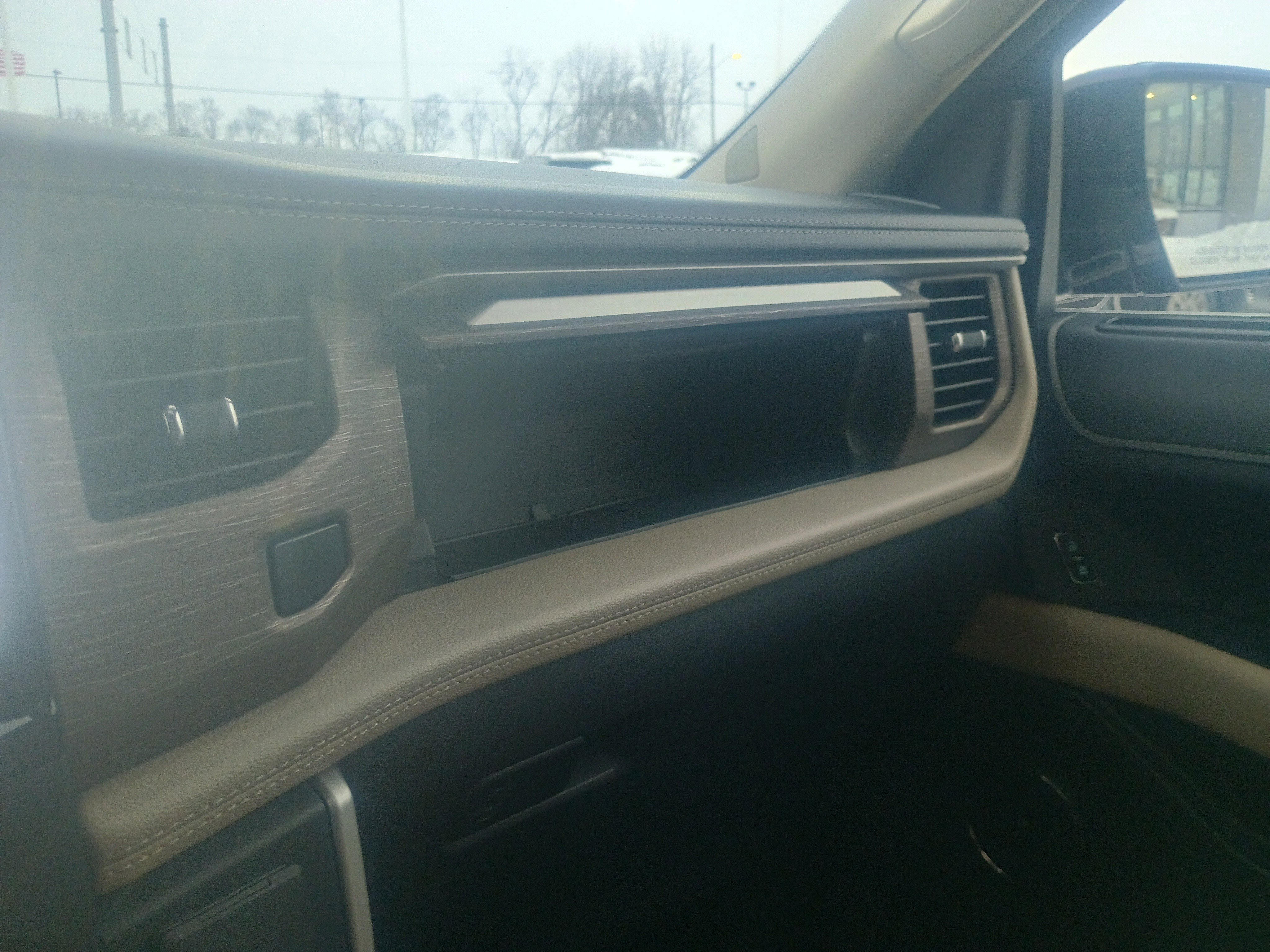 Certified 2023 Ford Expedition Limited image 34