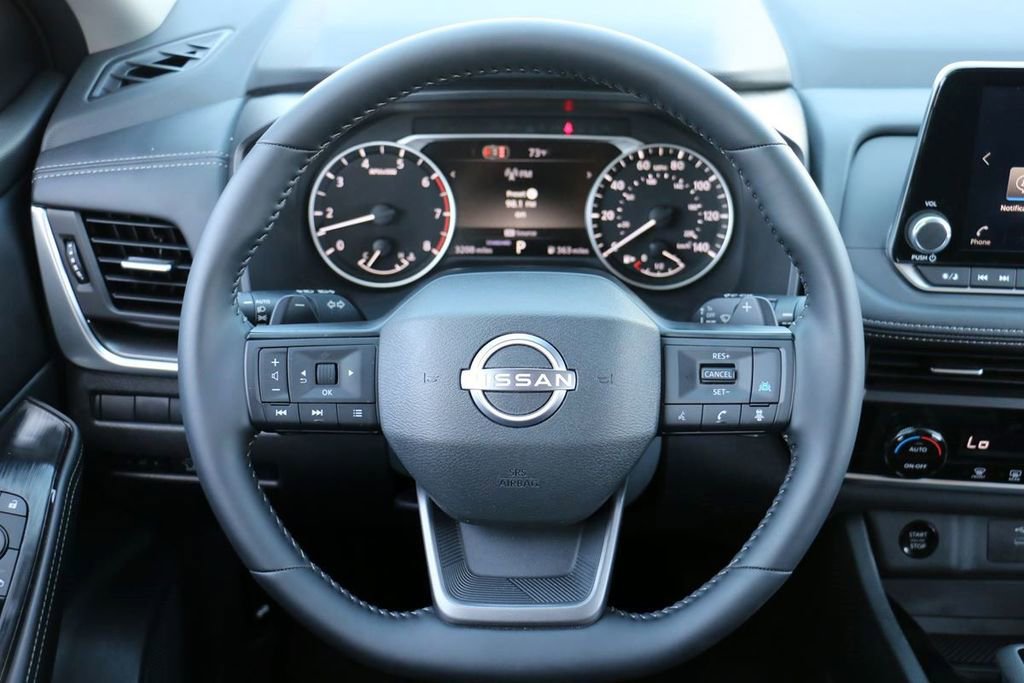 Used 2026 Nissan Rogue SV FWD image 23