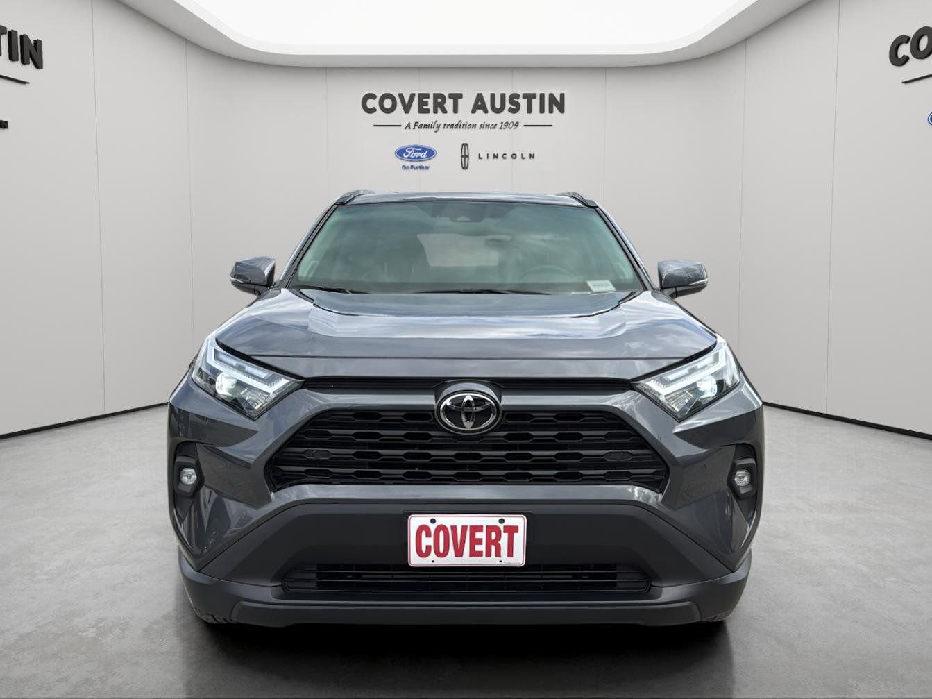 Used 2024 Toyota RAV4 XLE Premium image 8