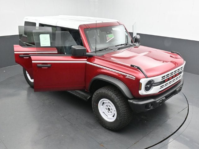 Certified 2025 Ford Bronco Heritage Edition AWD/4WD image 33