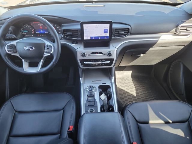 Certified 2023 Ford Explorer XLT w/ Equipment Group 202A image 30