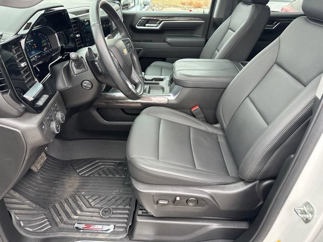 Used 2025 Chevrolet Silverado 1500 LTZ AWD/4WD image 18