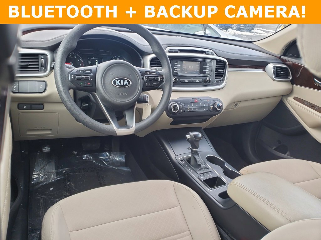 Used 2017 Kia Sorento LX image 7