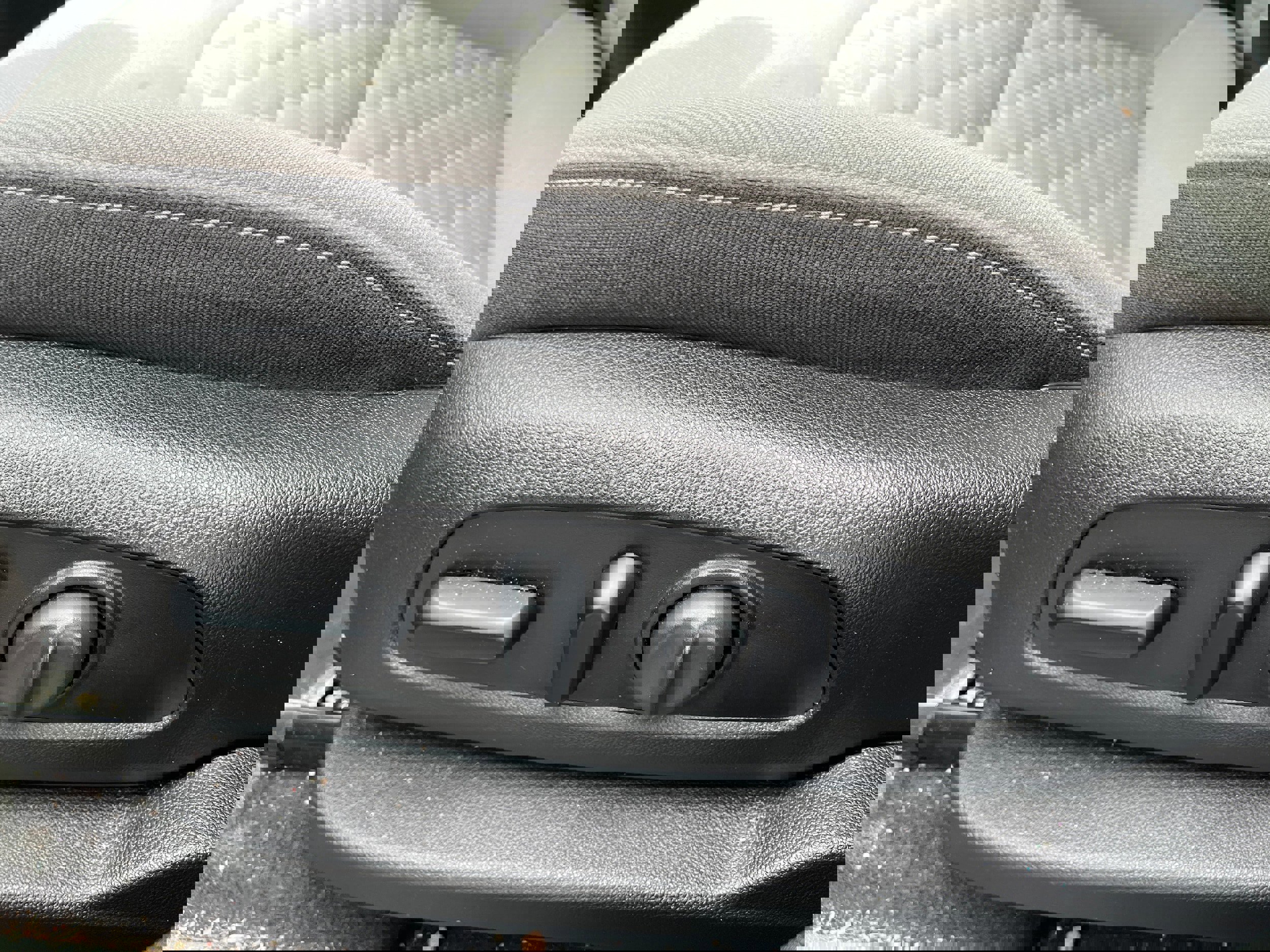 Used 2020 Chevrolet Equinox LS w/ LS Convenience Package image 10