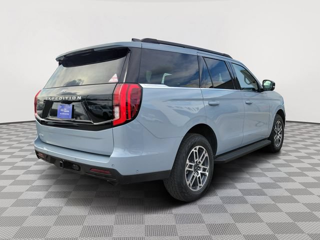 Certified 2025 Ford Expedition Active AWD/4WD image 5