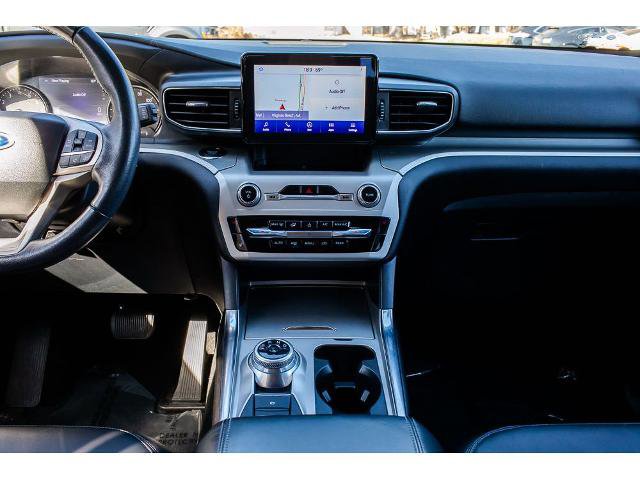 Certified 2022 Ford Explorer XLT w/ Equipment Group 202A image 15