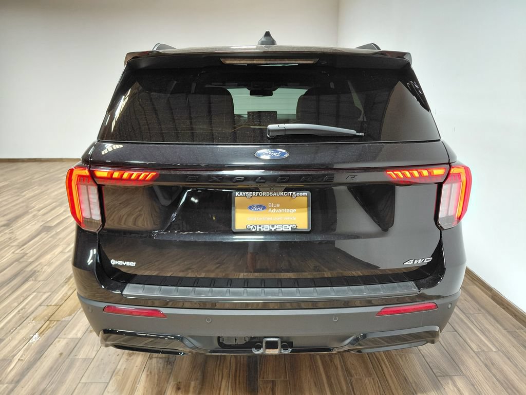 Certified 2025 Ford Explorer ST-Line w/ Premium Package AWD/4WD image 24