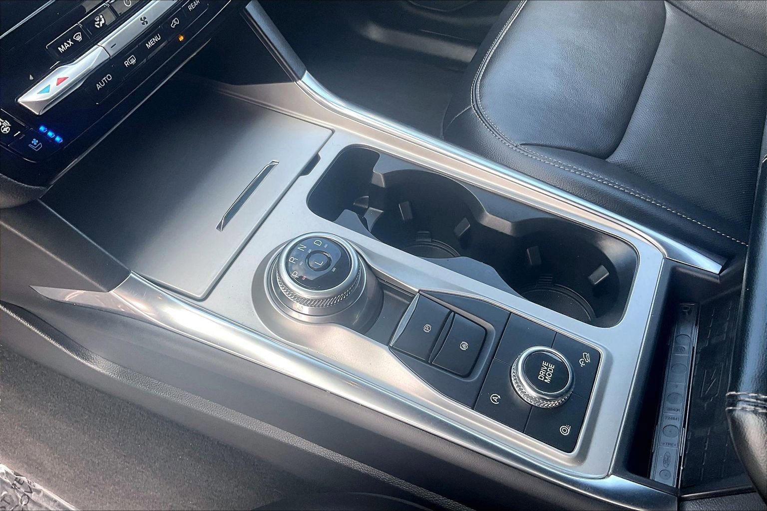 Certified 2023 Ford Explorer Limited image 13