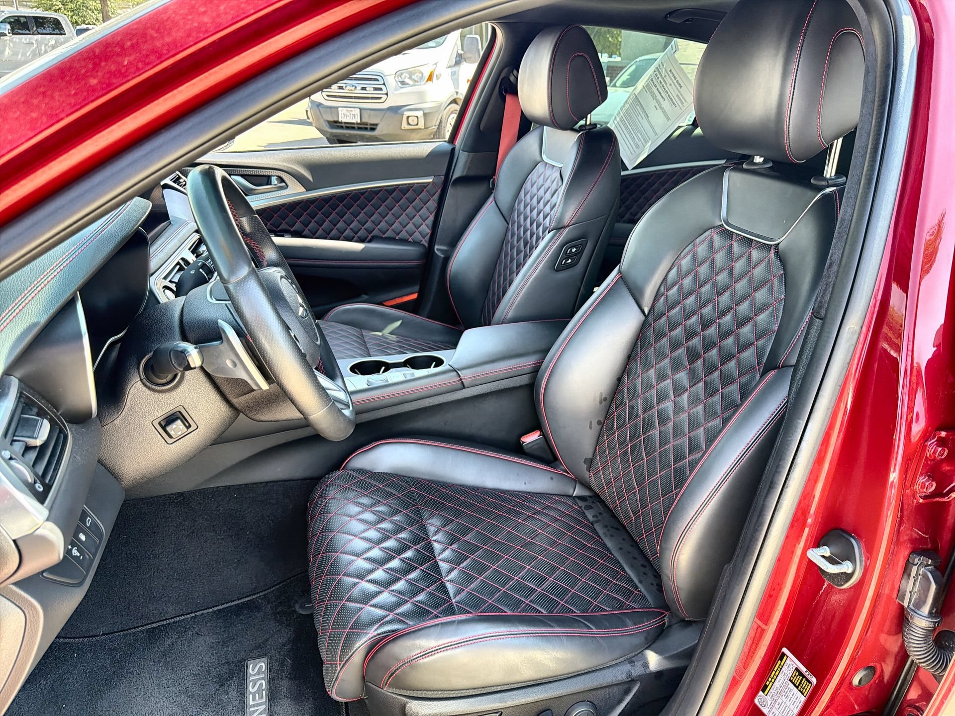 Used 2022 Genesis G70 3.3T RWD image 11