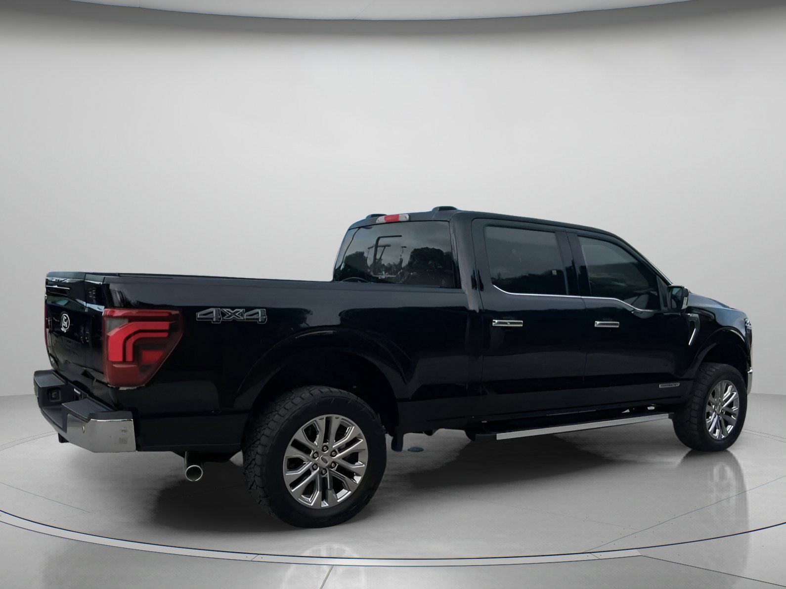 Certified 2025 Ford F150 Lariat w/ Equipment Group 502A High AWD/4WD image 24