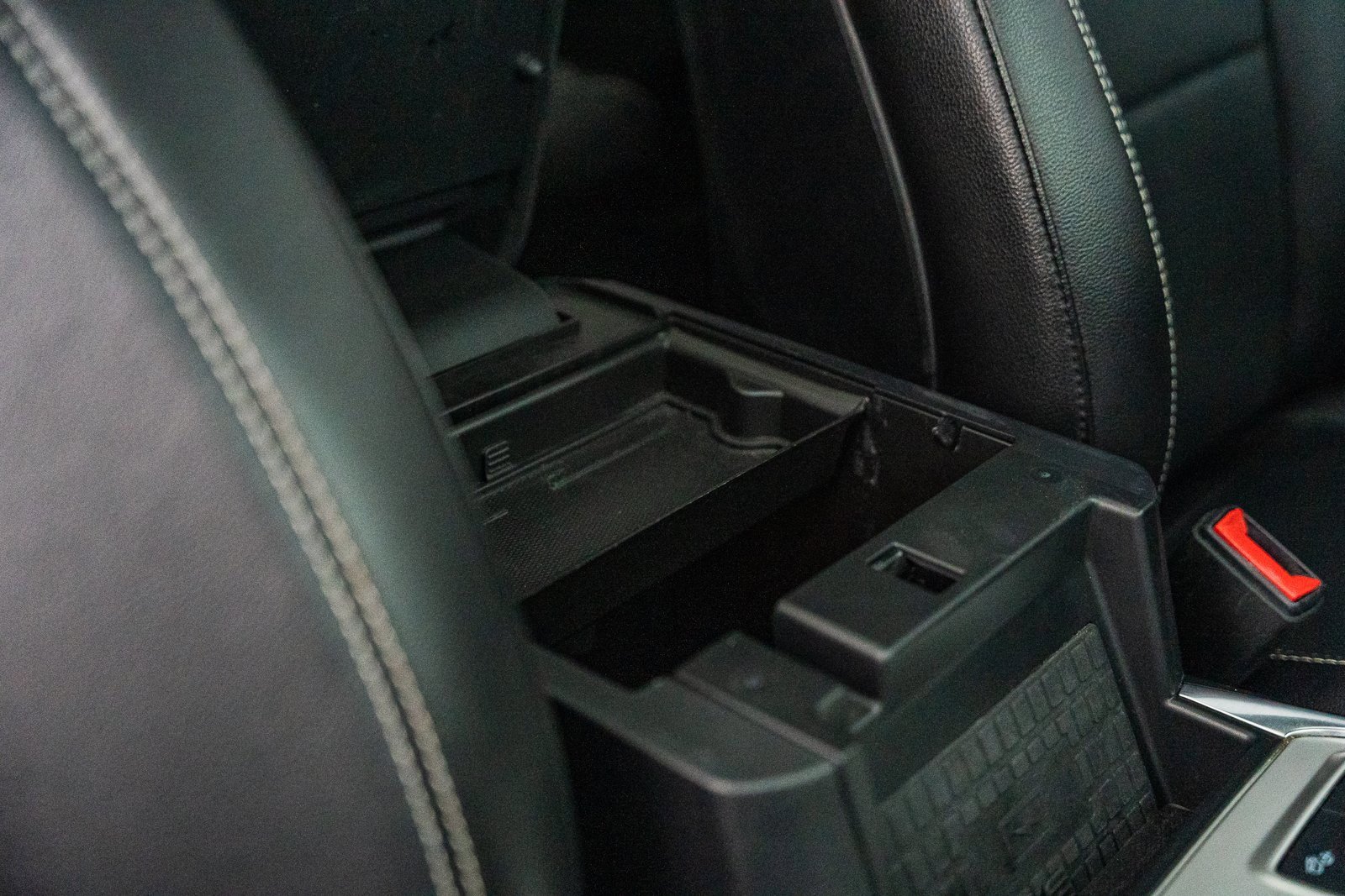 Certified 2020 Ford Explorer ST w/ Premium Technology Package image 15