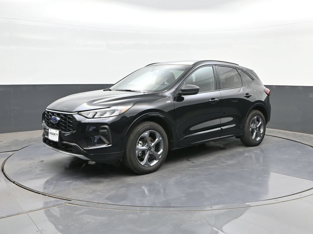 Certified 2024 Ford Escape ST-Line w/ Tech Pack #1 AWD/4WD image 1