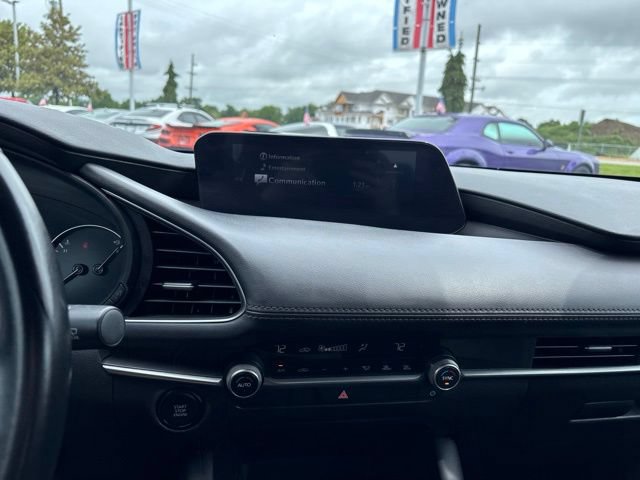 Used 2024 MAZDA MAZDA3 s FWD image 23