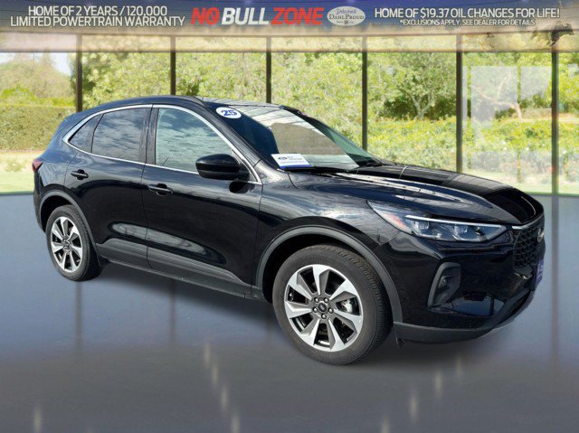 Certified 2025 Ford Escape Platinum AWD/4WD image 7