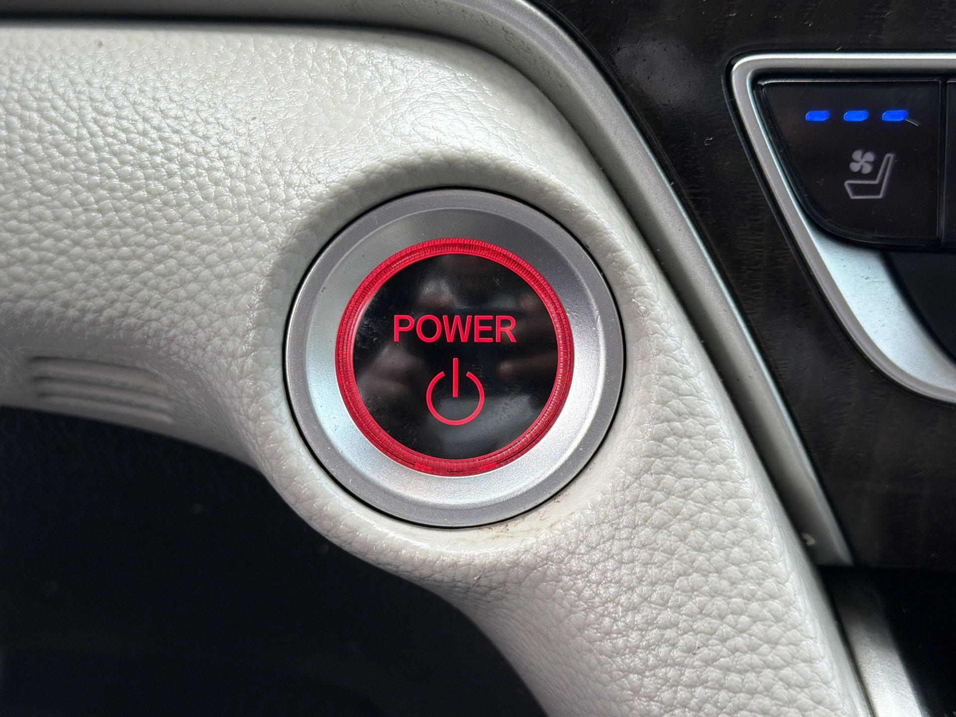 Used 2020 Honda Accord Touring image 8