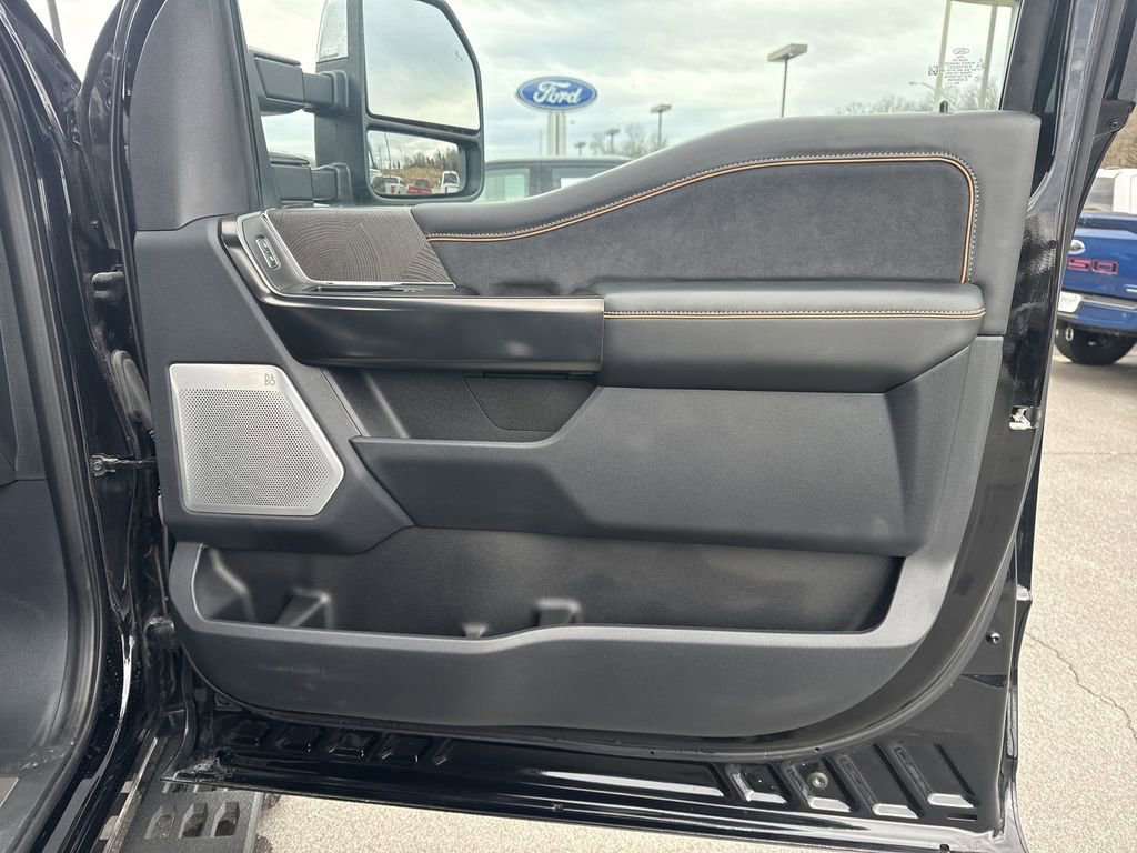 Certified 2024 Ford F350 Platinum w/ Tremor Off-Road Package AWD/4WD image 24