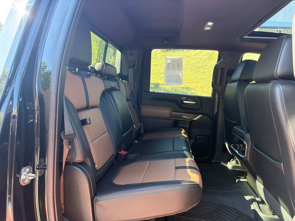 Used 2022 Chevrolet Silverado 2500 High Country w/ Technology Package AWD/4WD image 31