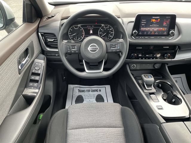 Used 2021 Nissan Rogue SV FWD image 12