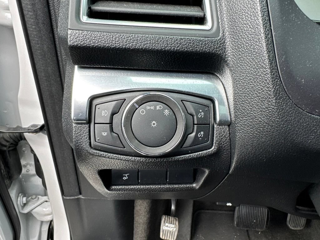 Certified 2017 Ford Explorer Limited FWD image 11