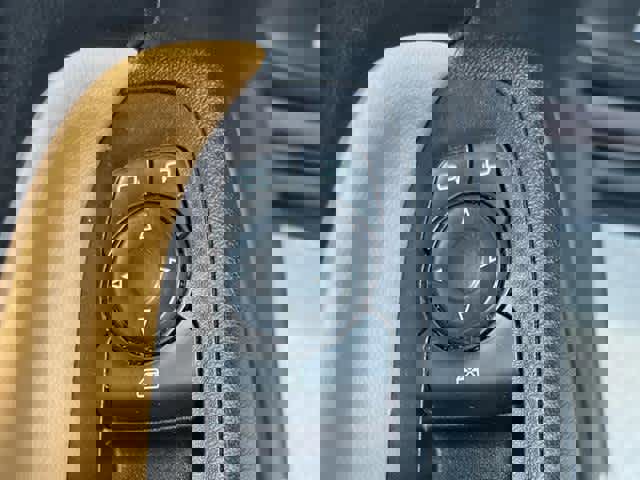 Used 2020 Chevrolet Equinox Premier image 18