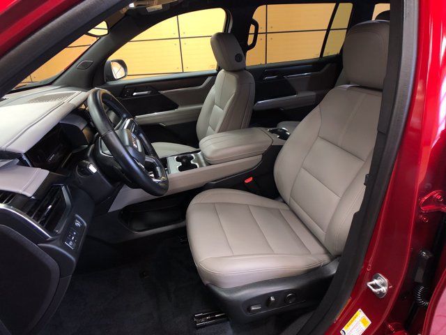 Used 2024 GMC Acadia Elevation FWD image 10