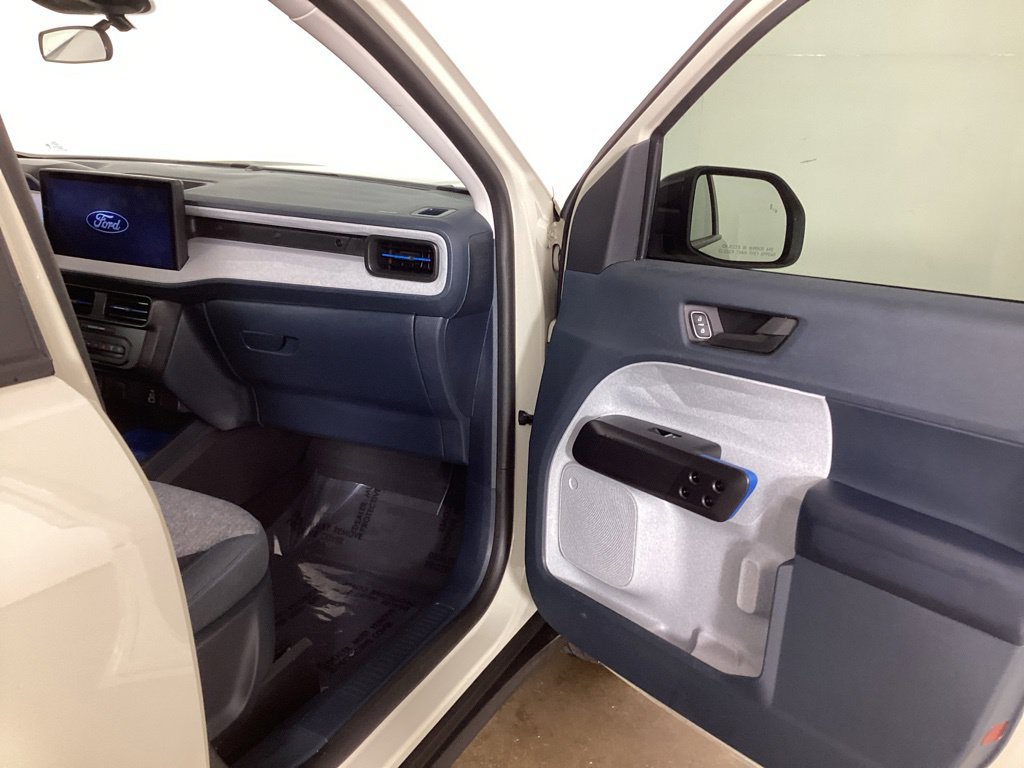 Certified 2025 Ford Maverick XLT w/ XLT Luxury Package AWD/4WD image 23