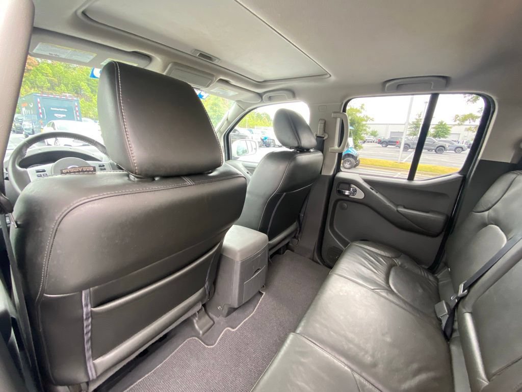 Used 2020 Nissan Frontier PRO-4X w/ Pro-4x Utility Package AWD/4WD image 24
