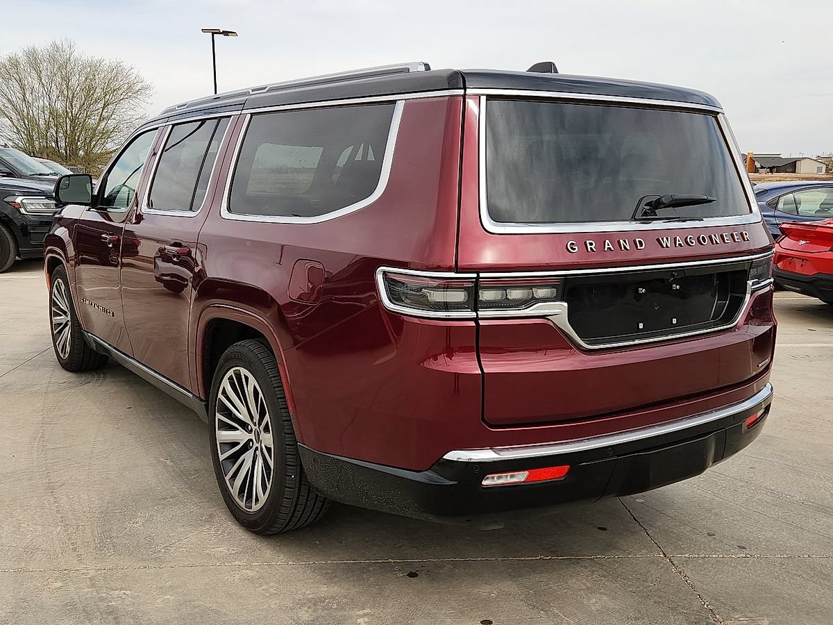 Used 2024 Jeep Grand Wagoneer L Series III AWD/4WD image 2