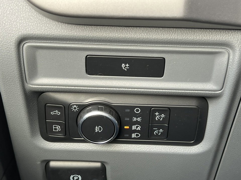 Certified 2022 Ford F150 XLT w/ Equipment Group 301A Mid image 26