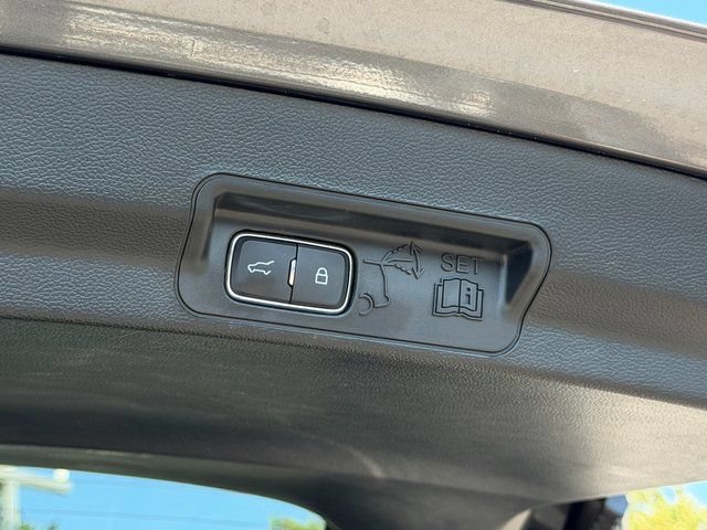 Certified 2024 Ford Explorer XLT AWD/4WD image 24