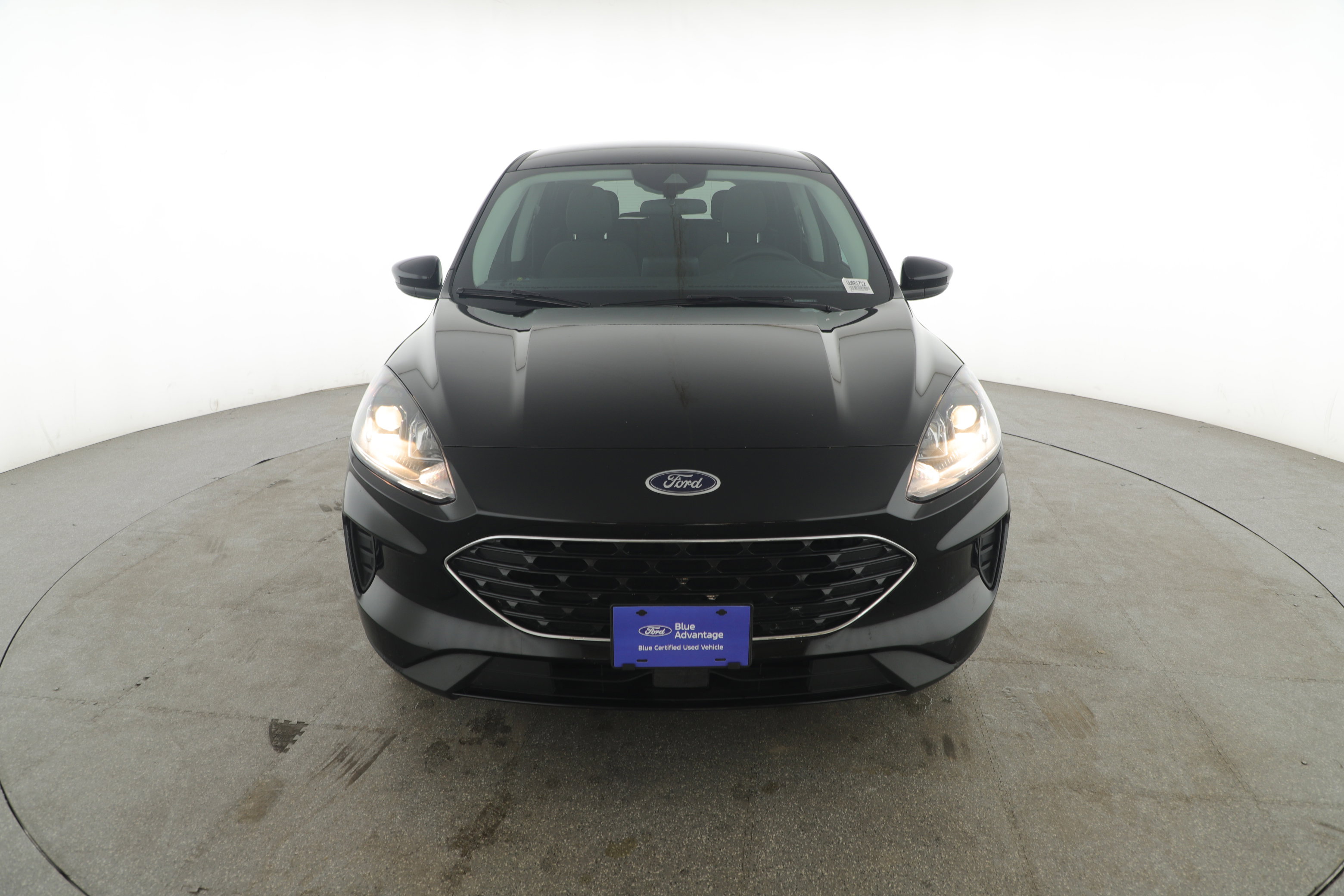 Certified 2022 Ford Escape SE w/ SE Sport Appearance Package image 2