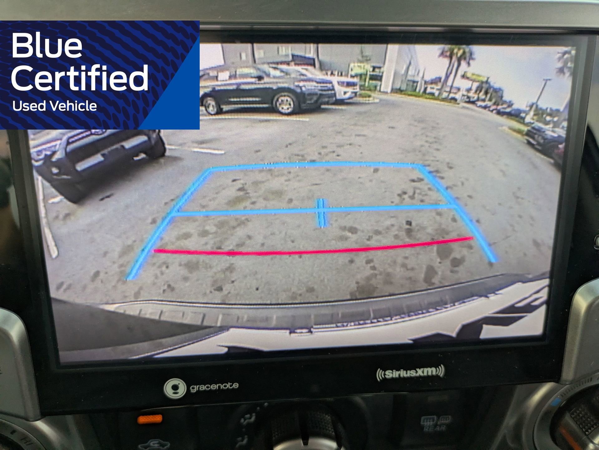 Used 2020 Toyota 4Runner SR5 AWD/4WD image 25