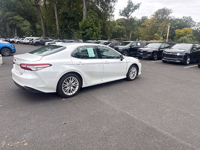 Used 2019 Toyota Camry XLE FWD image 11