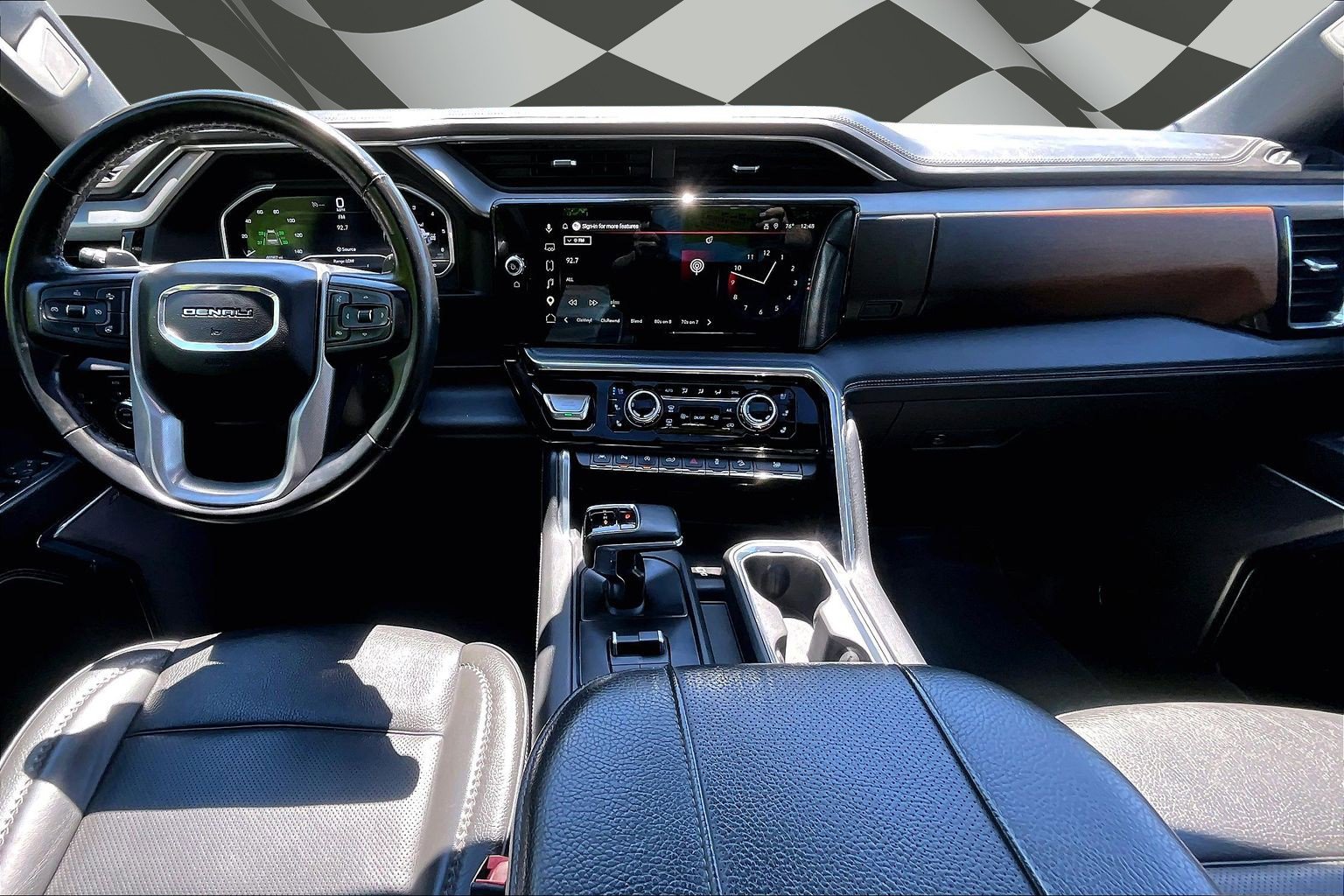 Used 2023 GMC Sierra 1500 Denali w/ Technology Package AWD/4WD image 15
