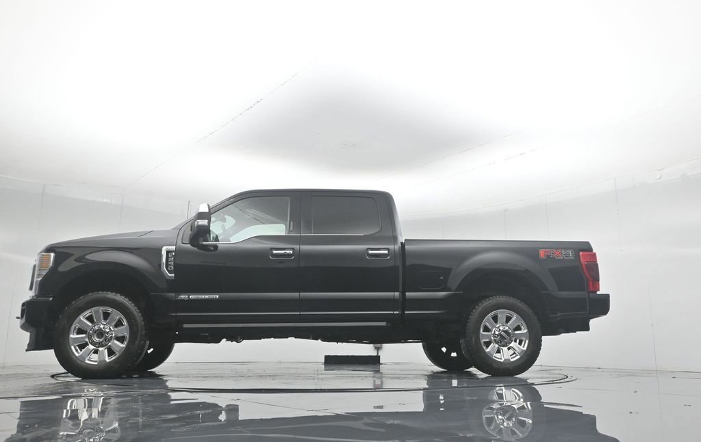 Certified 2022 Ford F250 Platinum w/ FX4 Off-Road Package image 28