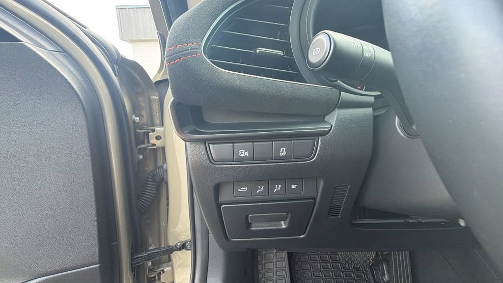 Used 2024 MAZDA MAZDA3 s AWD/4WD image 14