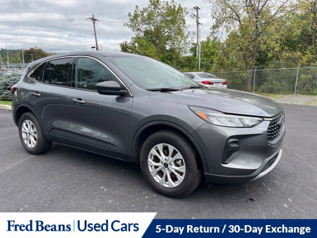 Certified 2023 Ford Escape Active w/ Tech Pack #1 AWD/4WD image 1