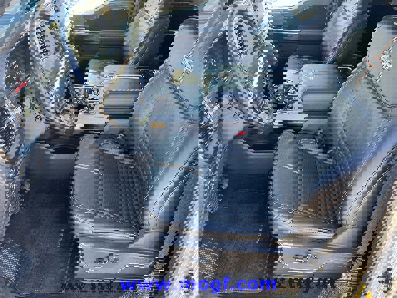 Certified 2022 Ford F150 Platinum w/ Equipment Group 701A High image 29