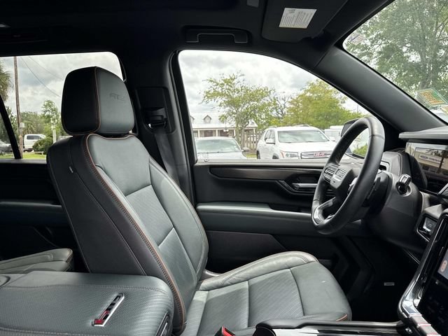 Used 2025 GMC Yukon AT4 w/ AT4 Premium Package AWD/4WD image 11